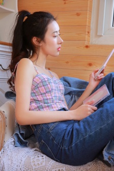 美女外透身体图片